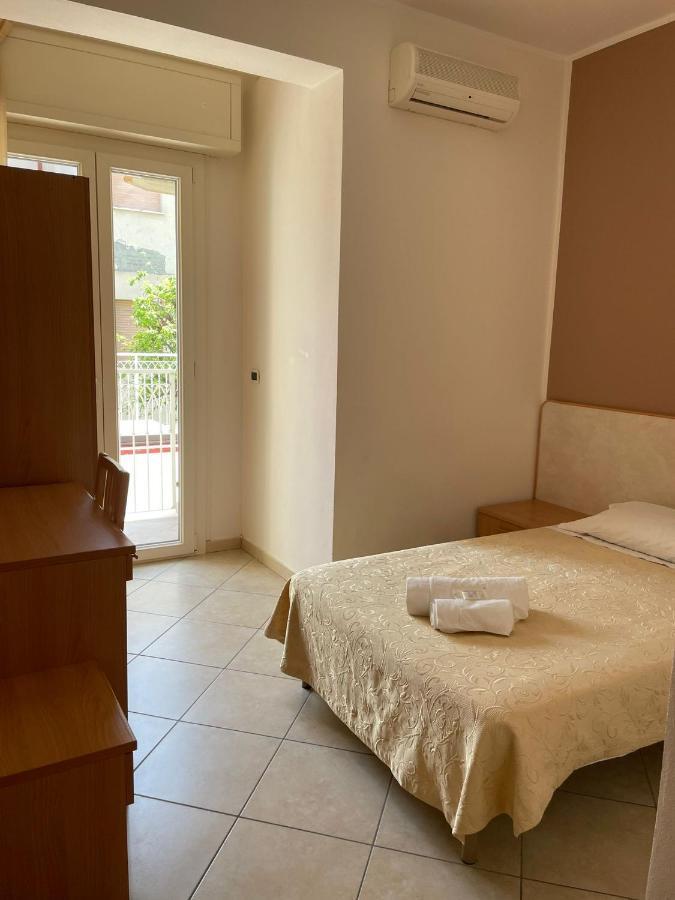 Hotel Favorita Cesenatico Εξωτερικό φωτογραφία