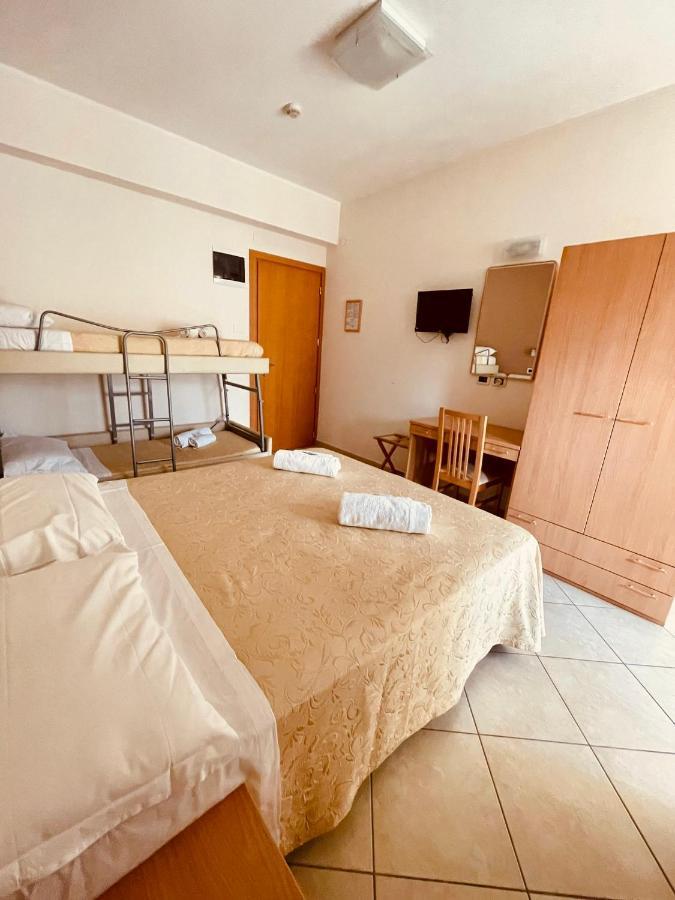 Hotel Favorita Cesenatico Εξωτερικό φωτογραφία
