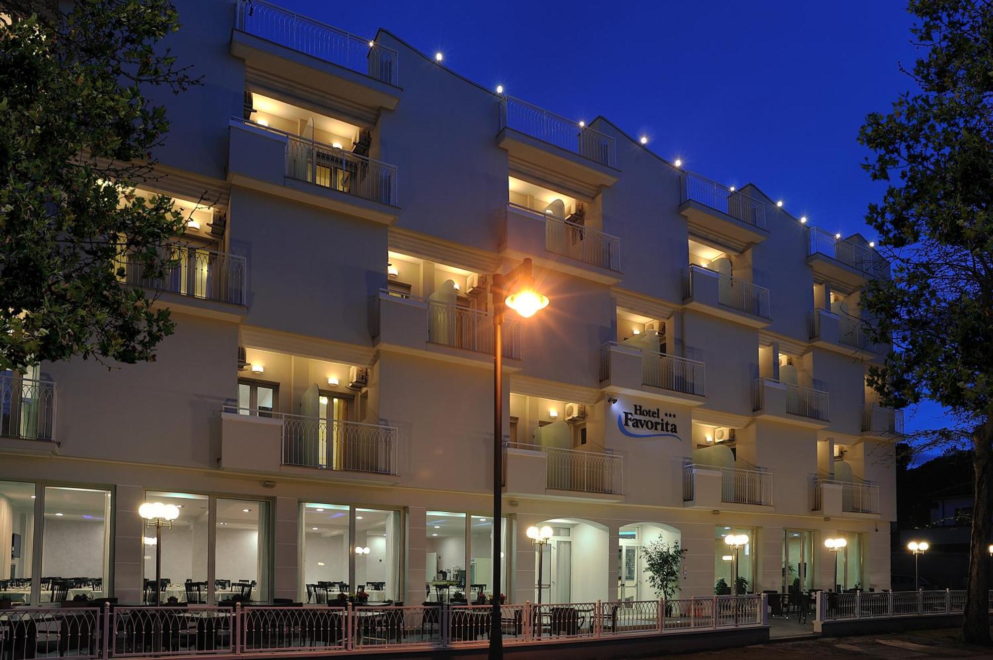 Hotel Favorita Cesenatico Εξωτερικό φωτογραφία
