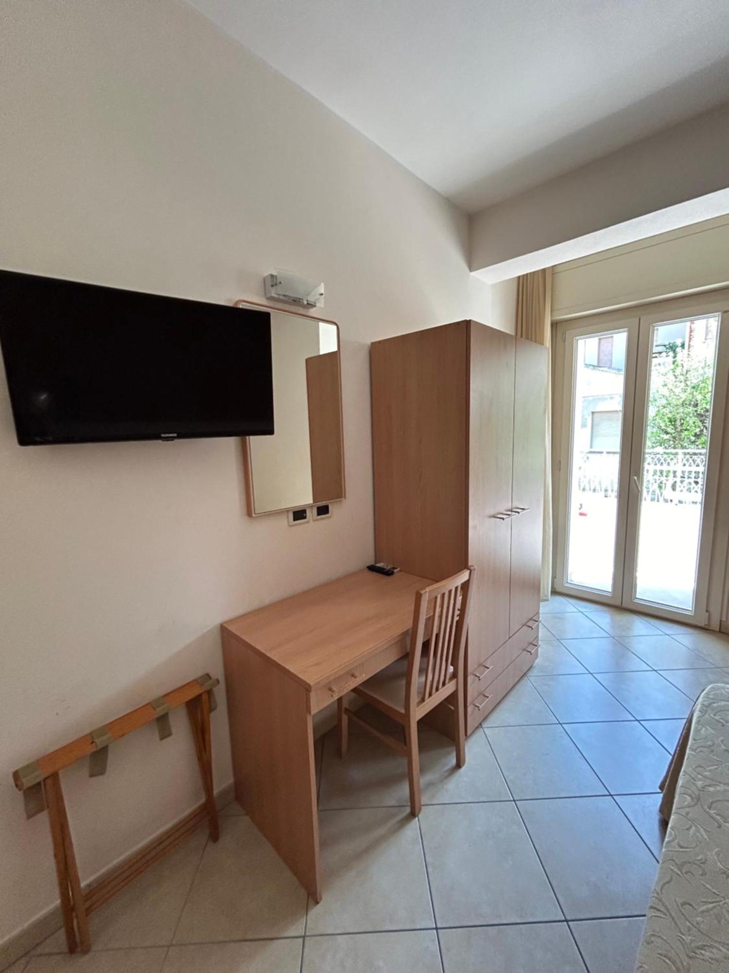 Hotel Favorita Cesenatico Εξωτερικό φωτογραφία