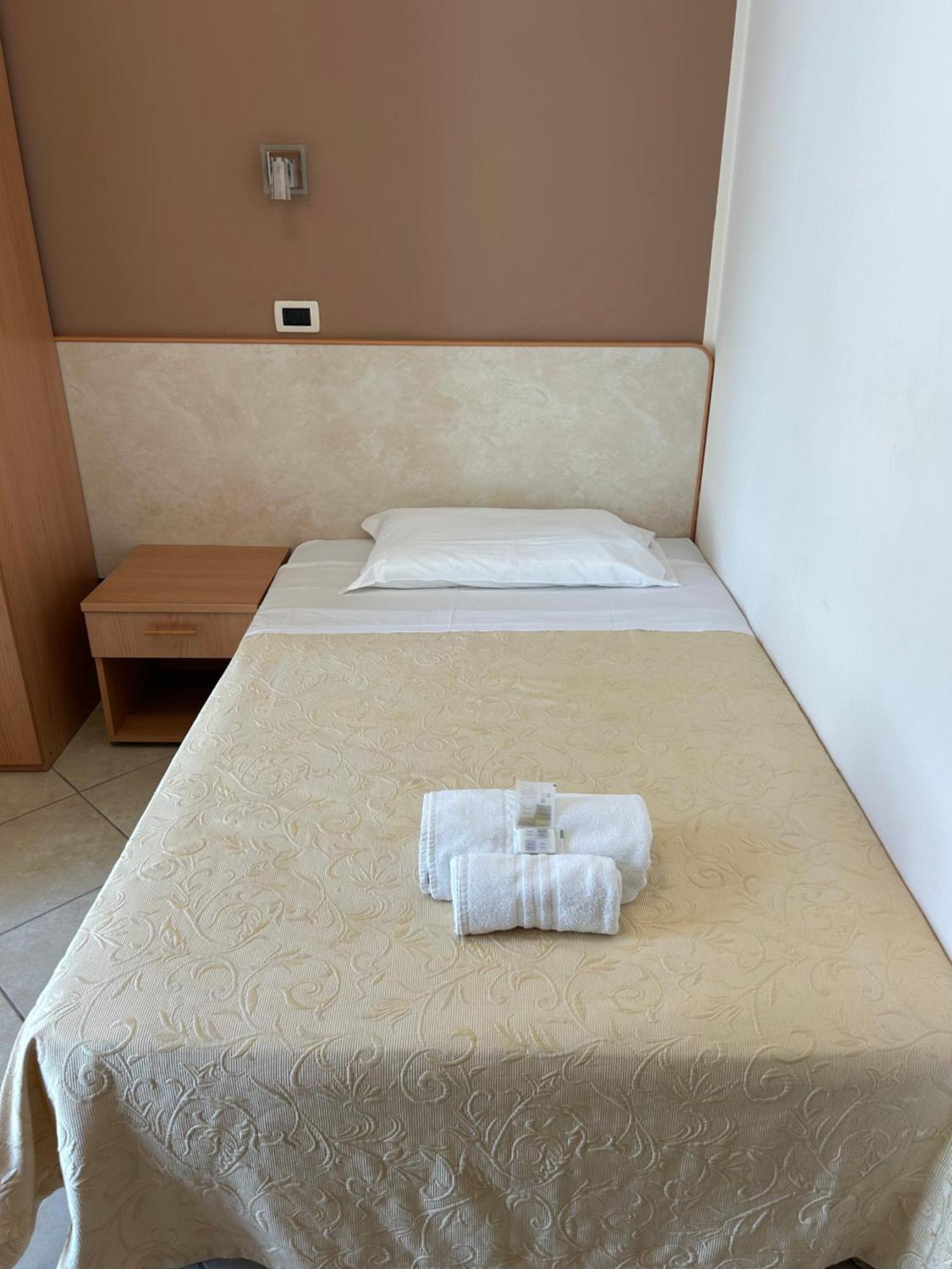 Hotel Favorita Cesenatico Εξωτερικό φωτογραφία