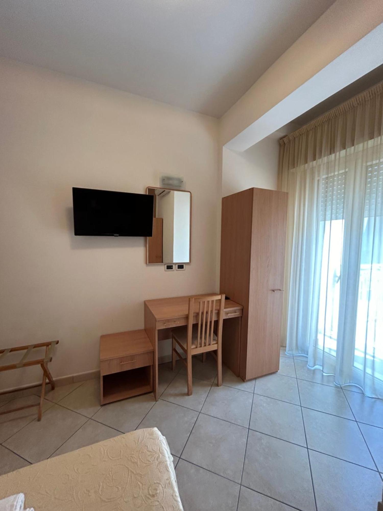 Hotel Favorita Cesenatico Εξωτερικό φωτογραφία