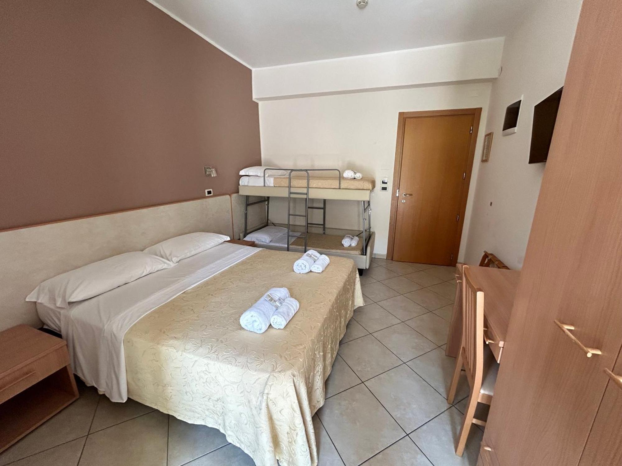 Hotel Favorita Cesenatico Εξωτερικό φωτογραφία