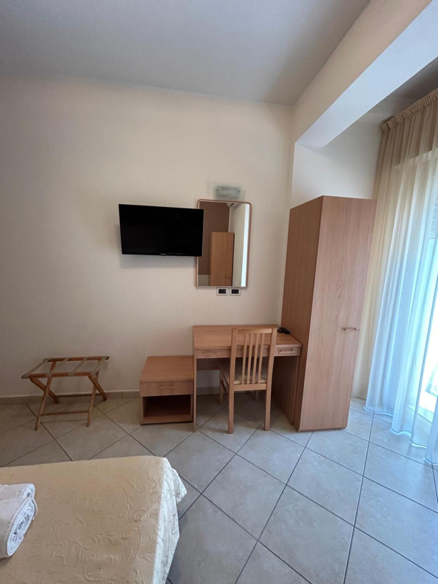 Hotel Favorita Cesenatico Εξωτερικό φωτογραφία