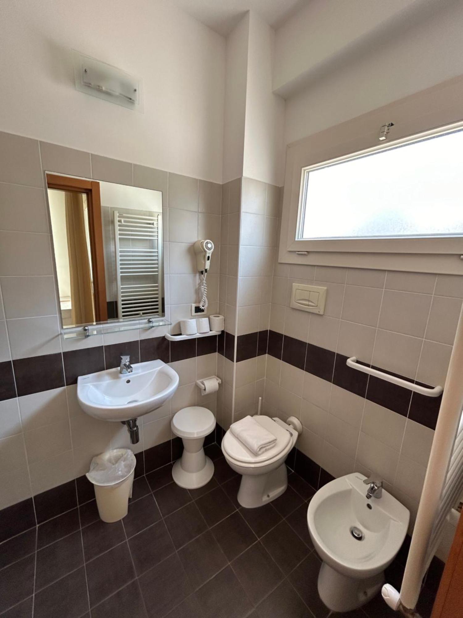 Hotel Favorita Cesenatico Εξωτερικό φωτογραφία