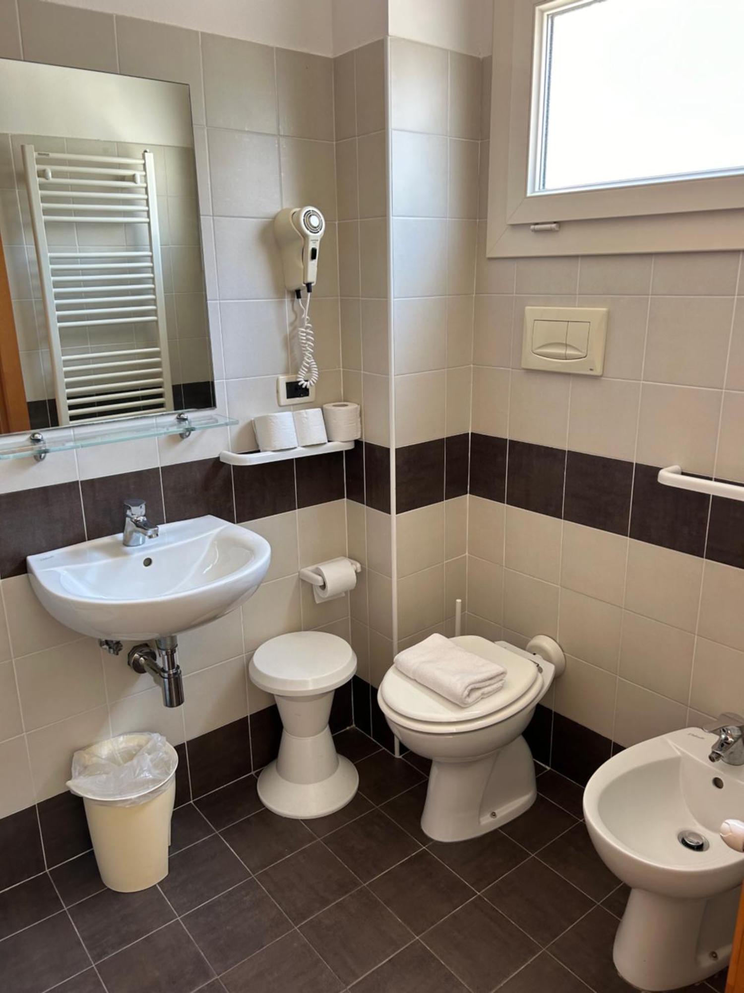 Hotel Favorita Cesenatico Εξωτερικό φωτογραφία