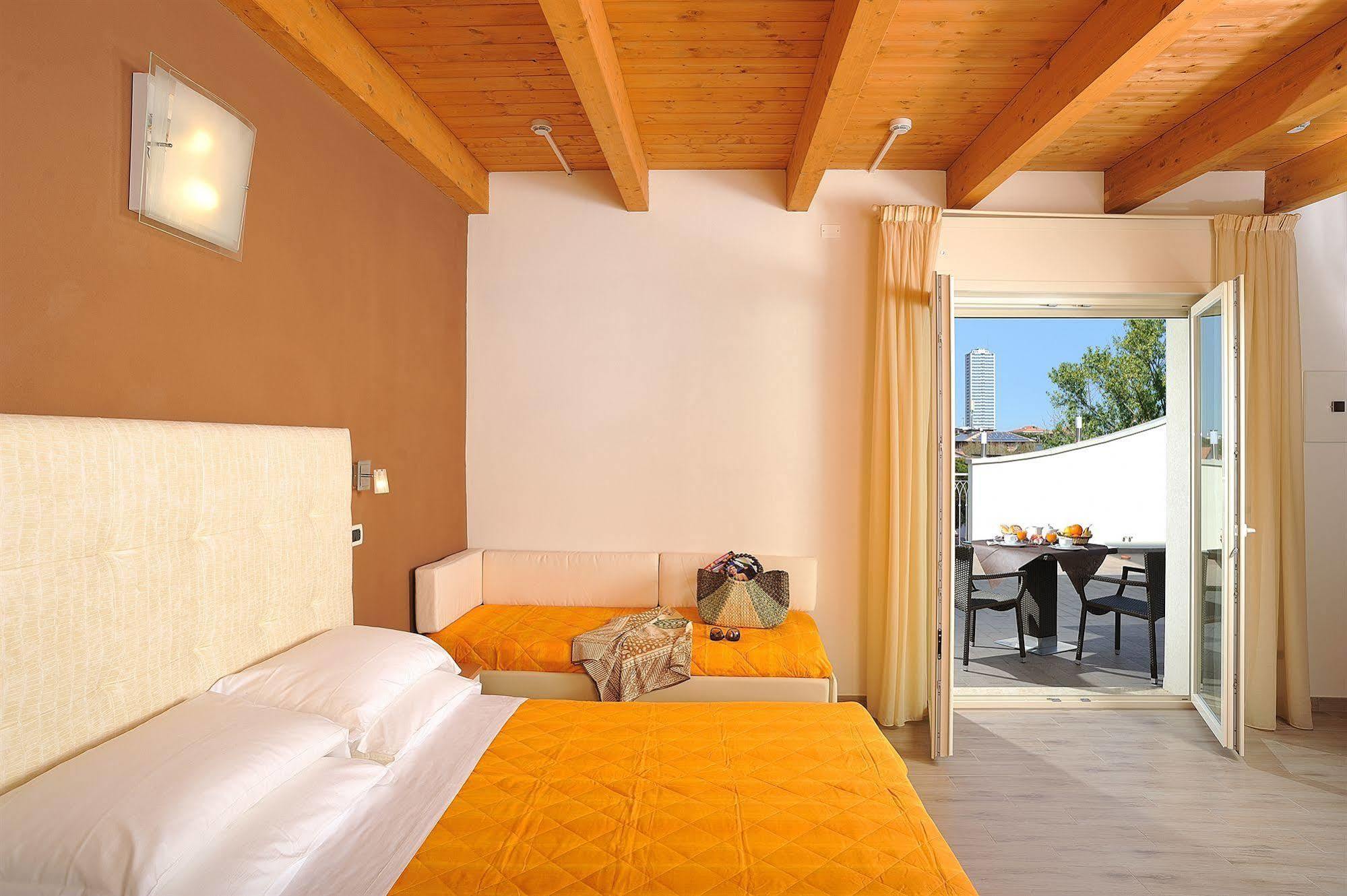 Hotel Favorita Cesenatico Εξωτερικό φωτογραφία
